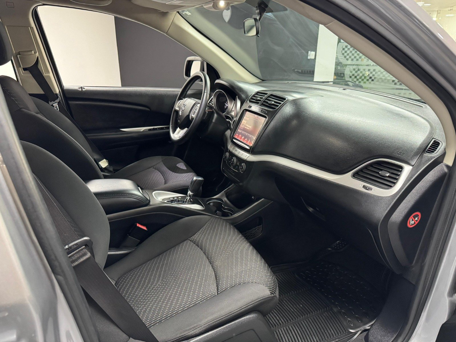 DODGE JOURNEY SE 2018