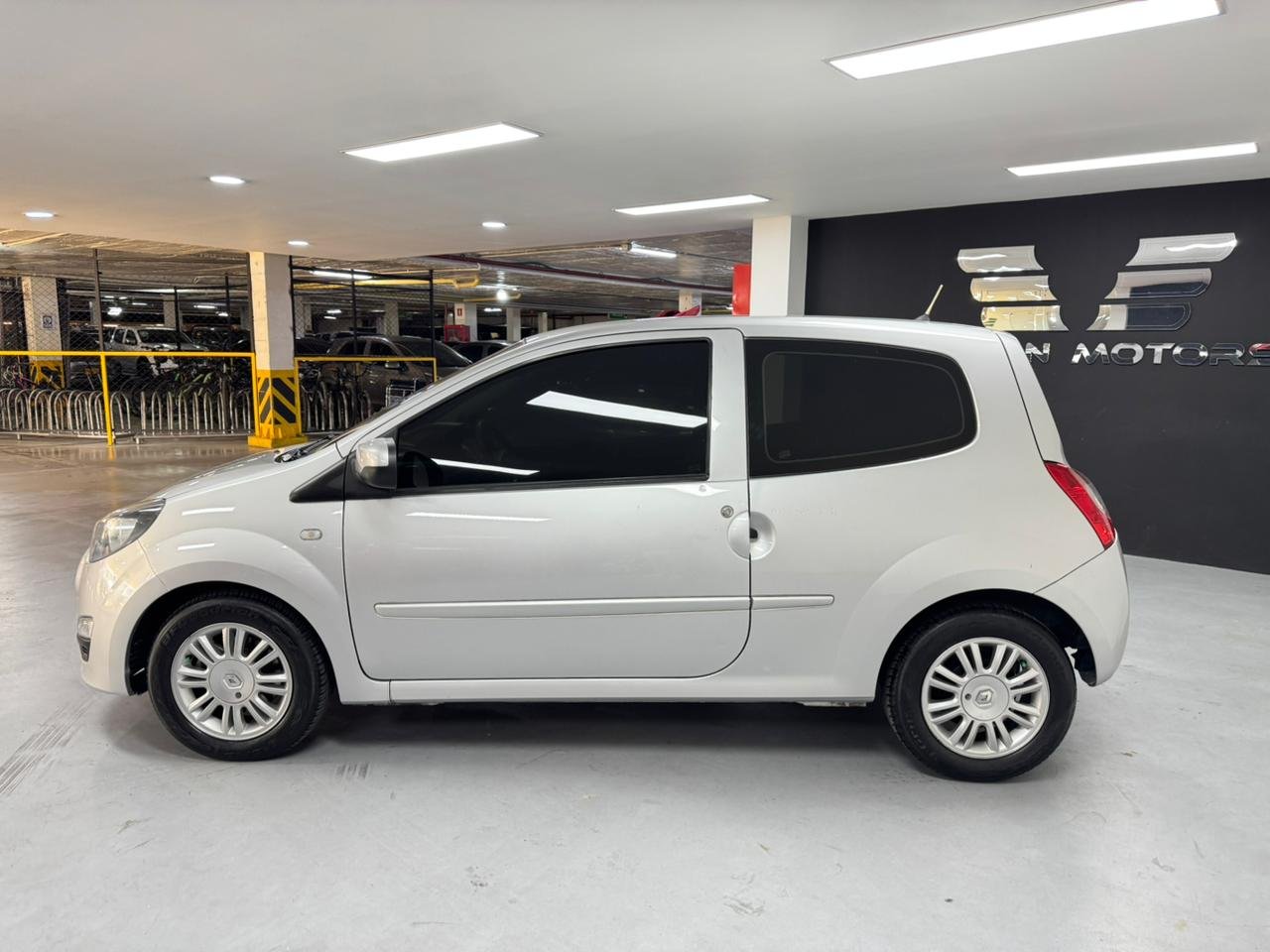 RENAULT TWINGO 2014