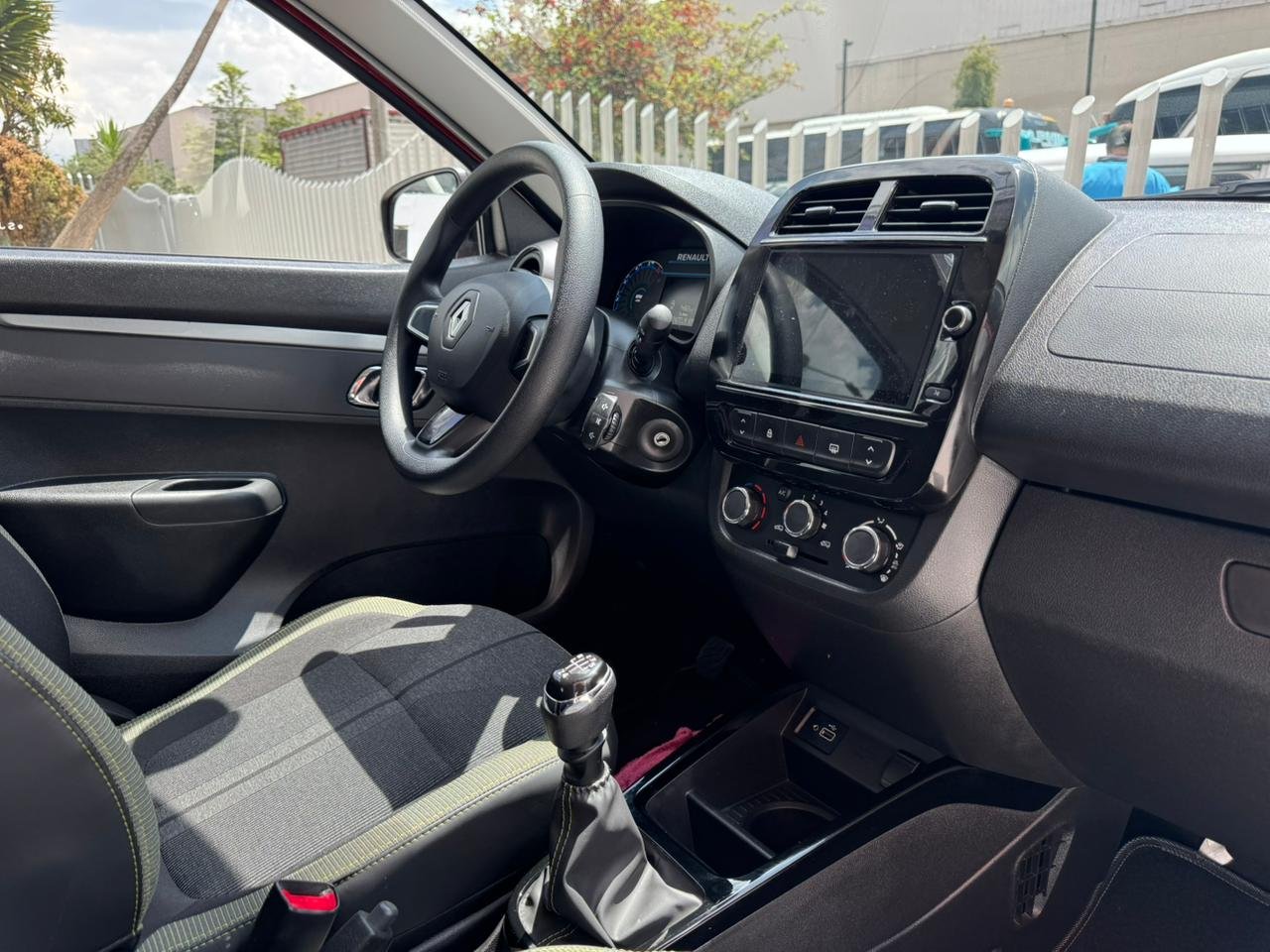 RENAULT KWID OUTSIDER 2025