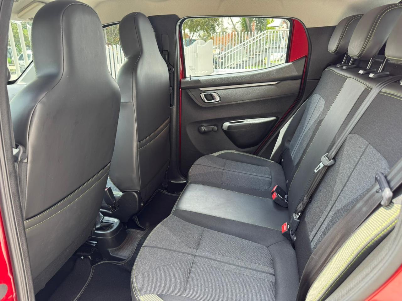 RENAULT KWID OUTSIDER 2025