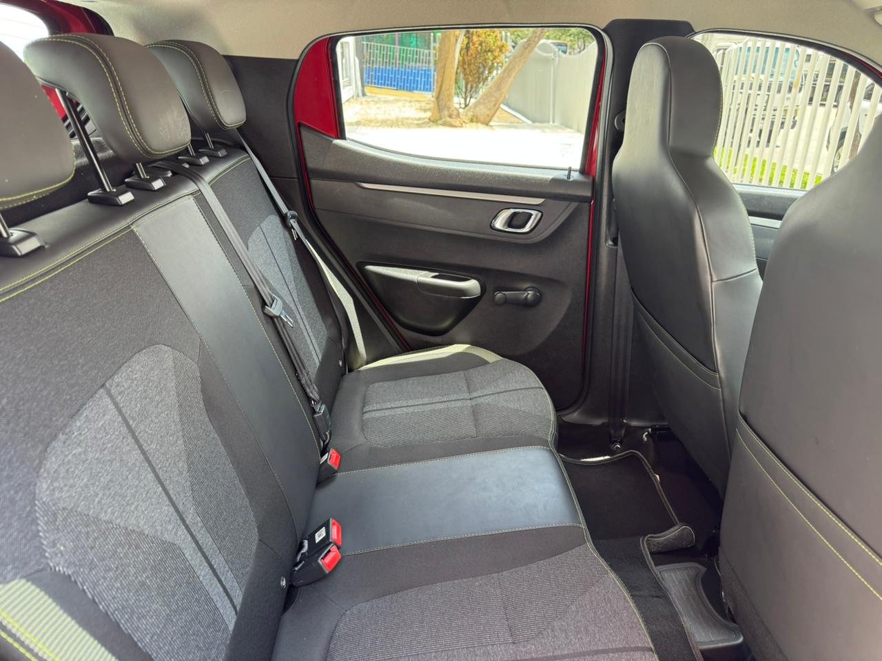 RENAULT KWID OUTSIDER 2025