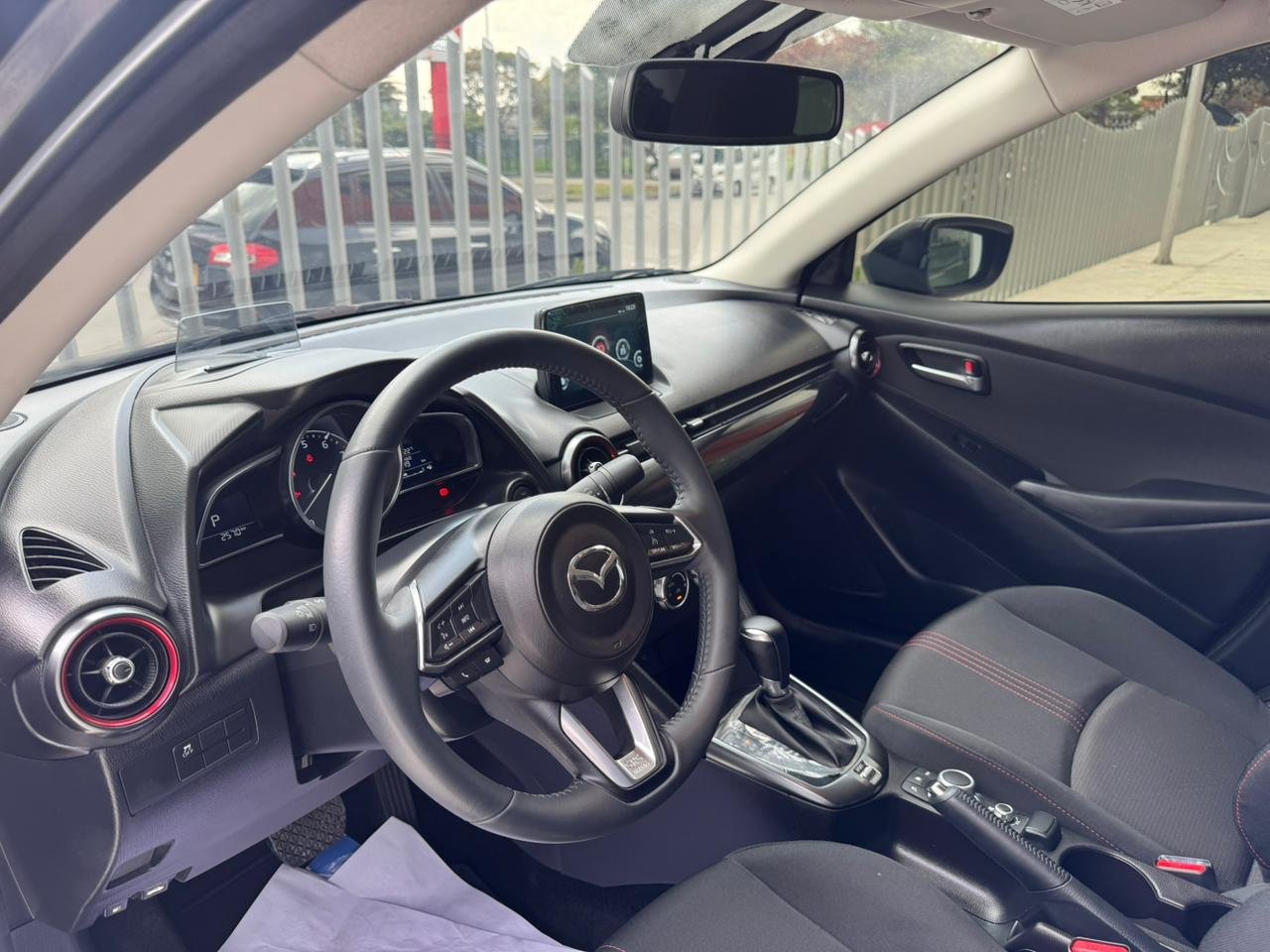 MAZDA 2 GRAND TOURING 2026 