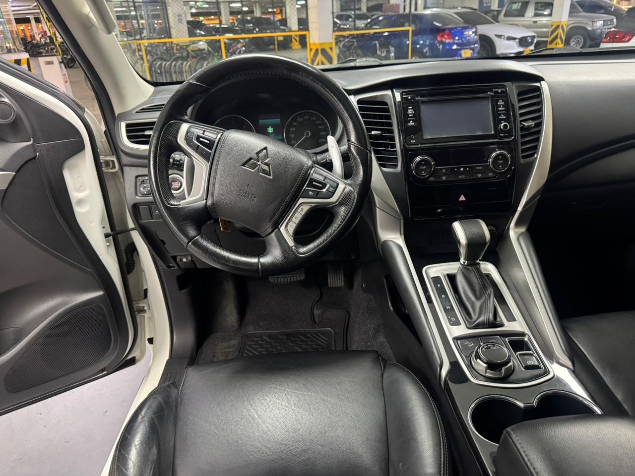 MITSUBISHI MONTERO SPORT 2020