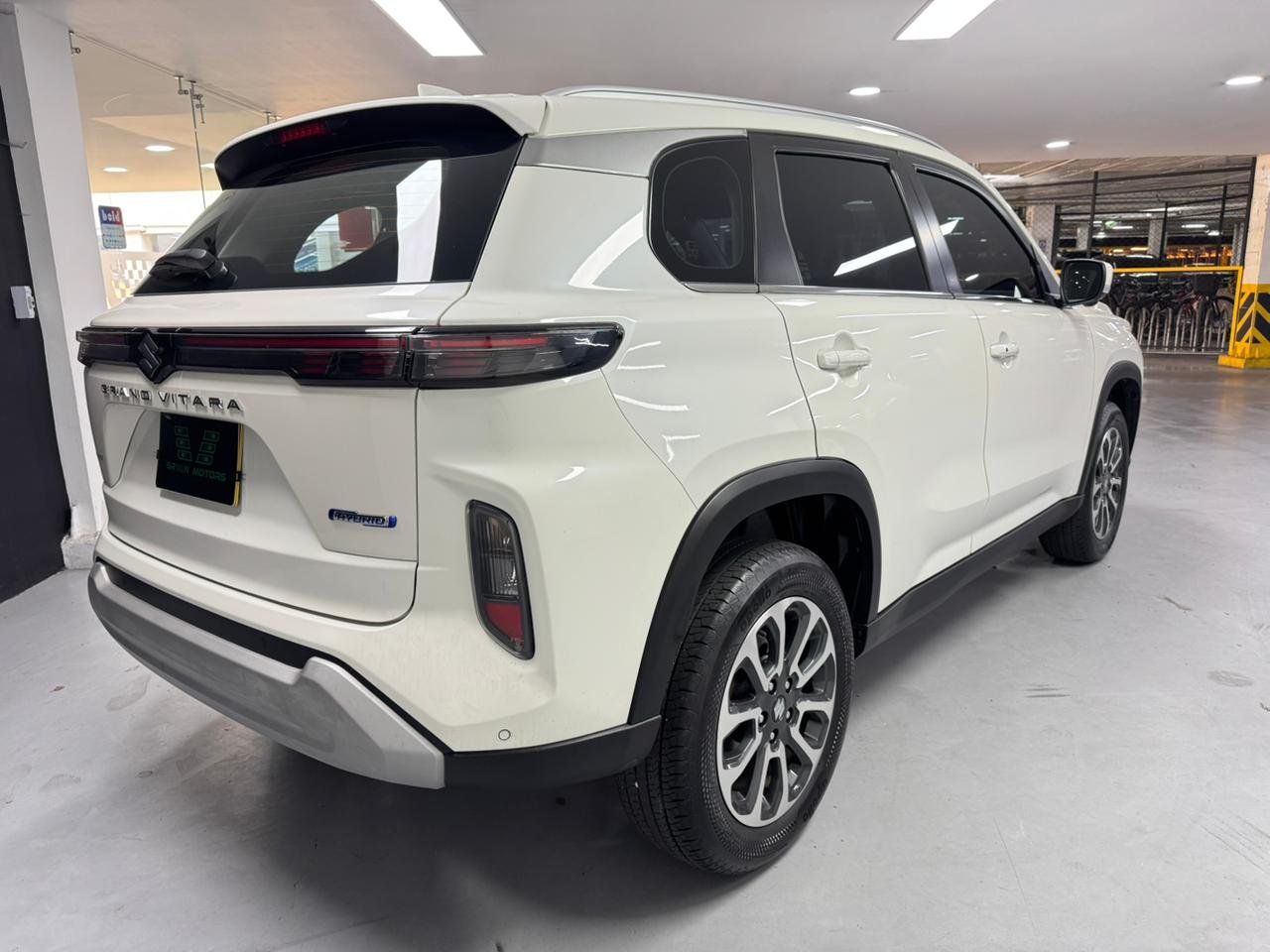 SUZUKI GRAND VITARA HÍBRIDA 2WD 2024 MT