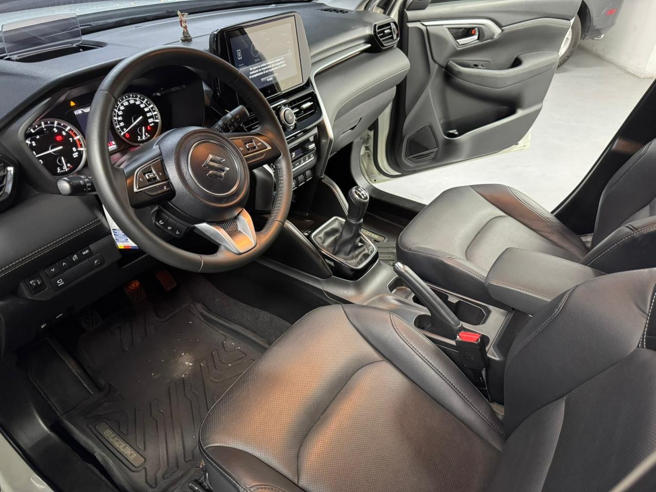 SUZUKI GRAND VITARA HÍBRIDA 2WD 2024 MT