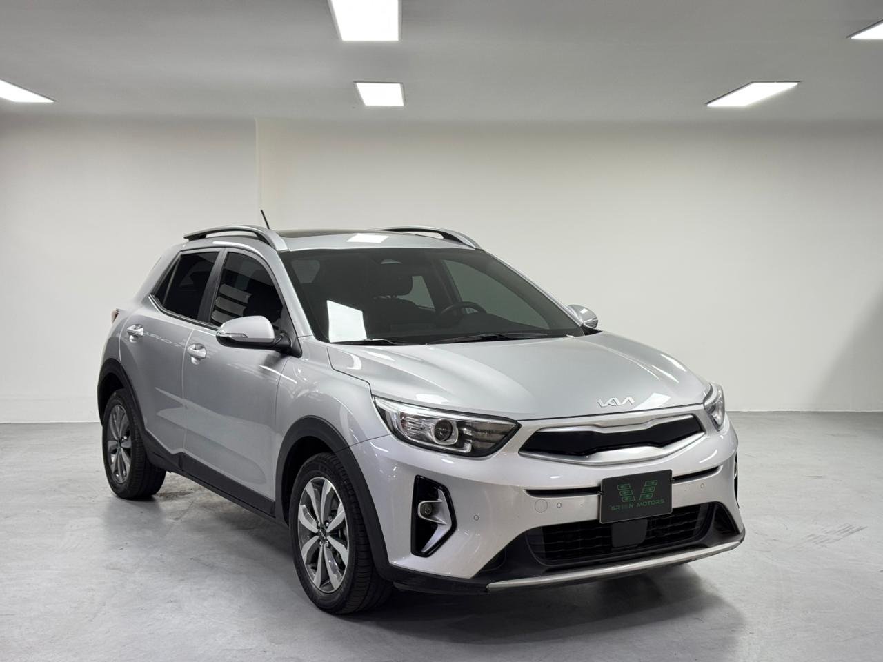 KIA STONIC ZENITH 2023