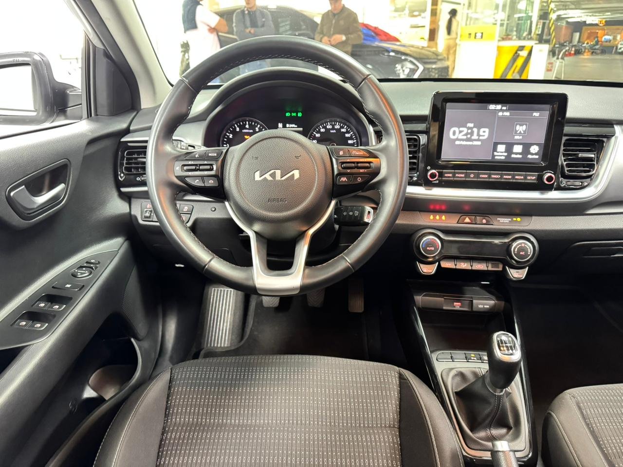 KIA STONIC ZENITH 2023