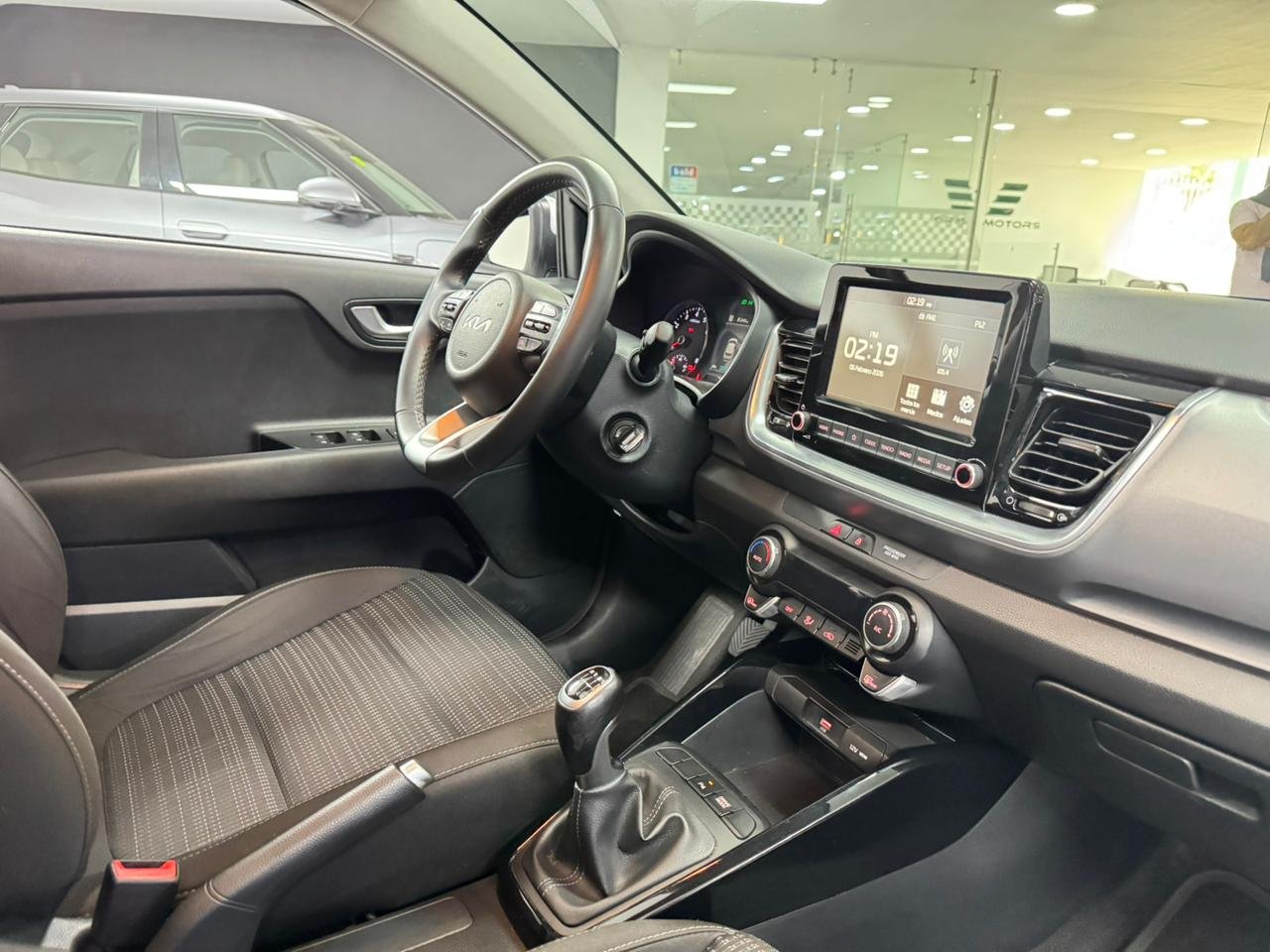 KIA STONIC ZENITH 2023