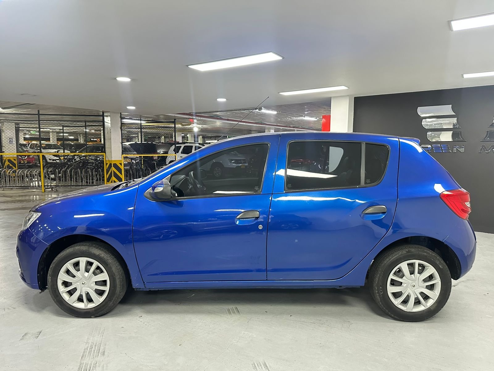 RENAULT SANDERO 2021