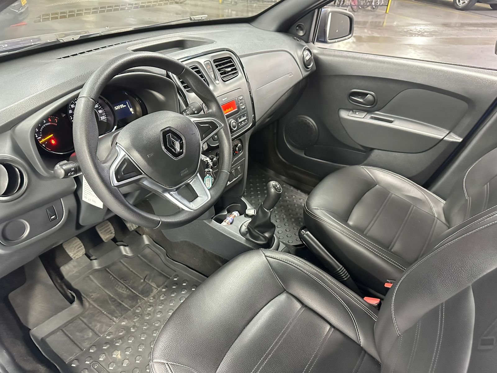 RENAULT SANDERO 2021