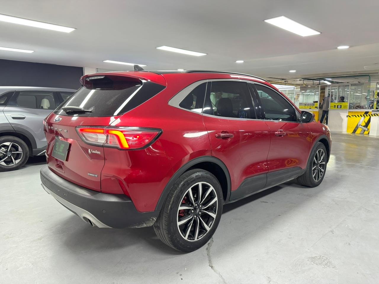 FORD ESCAPE TITANIUM HEV 2021