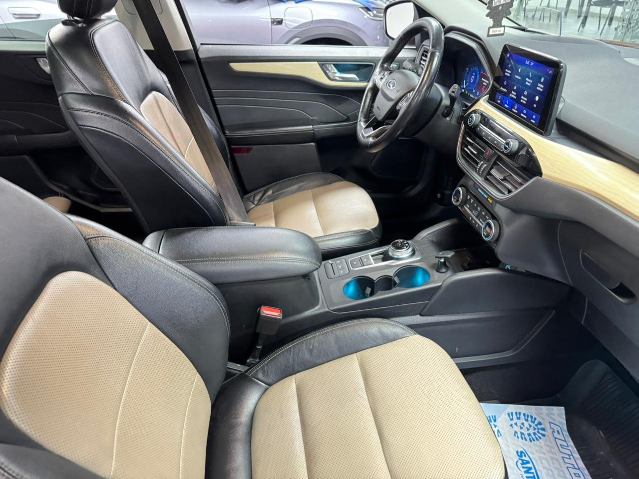 FORD ESCAPE TITANIUM HEV 2021