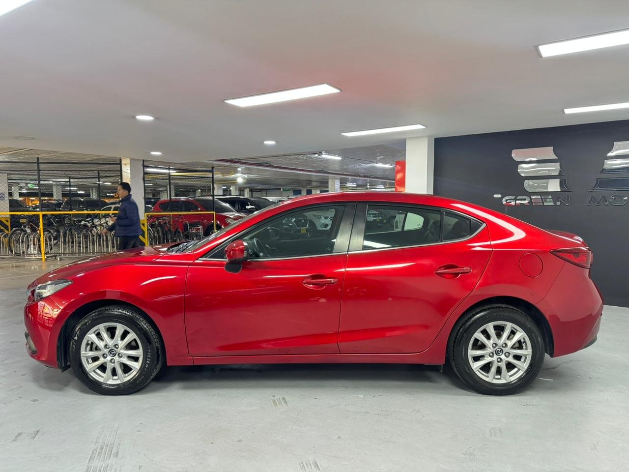 MAZDA 3 2016