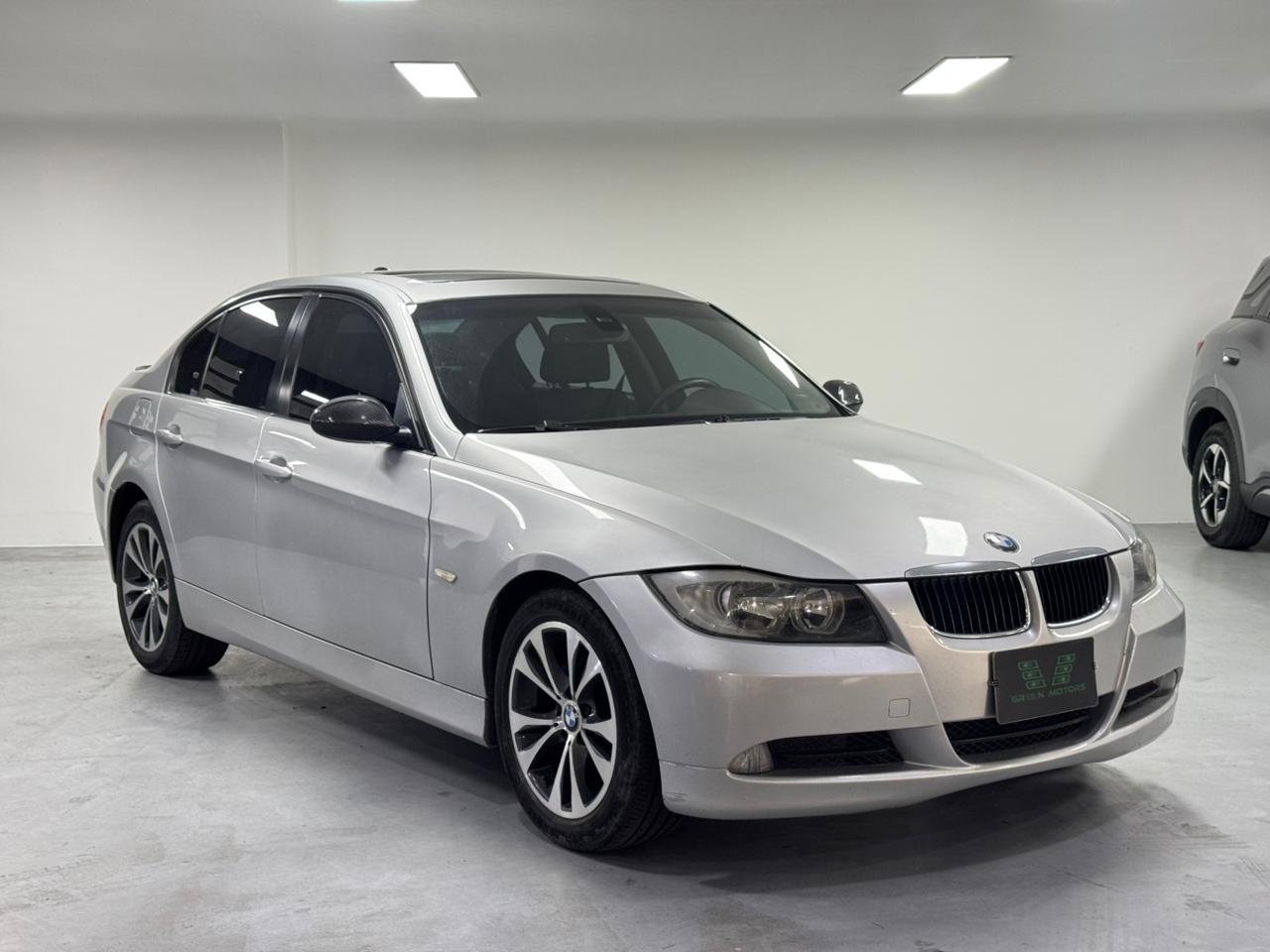 BMW 320 i 2008