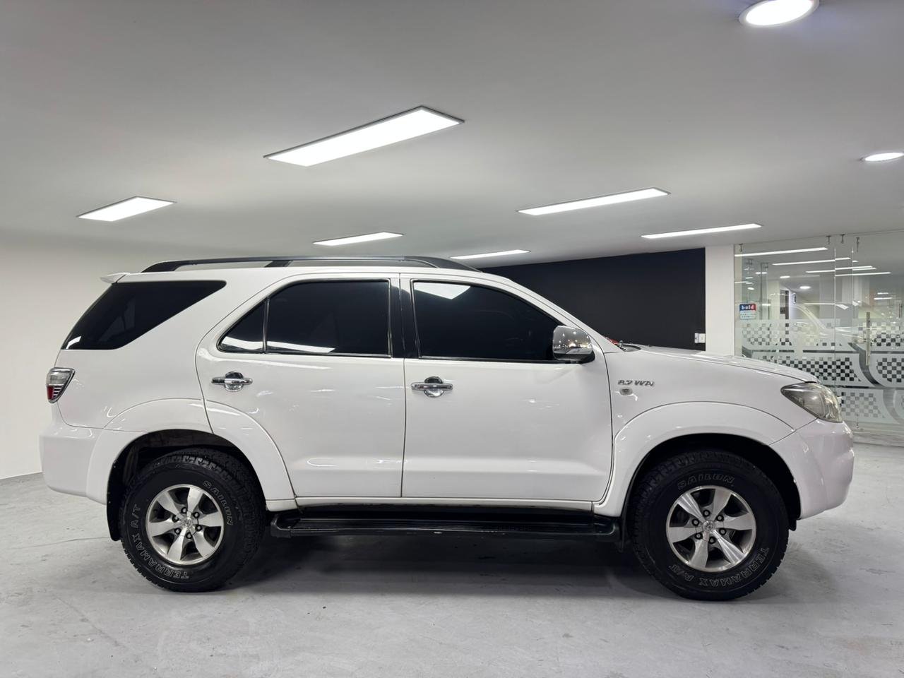 TOYOTA FORTUNER 2010