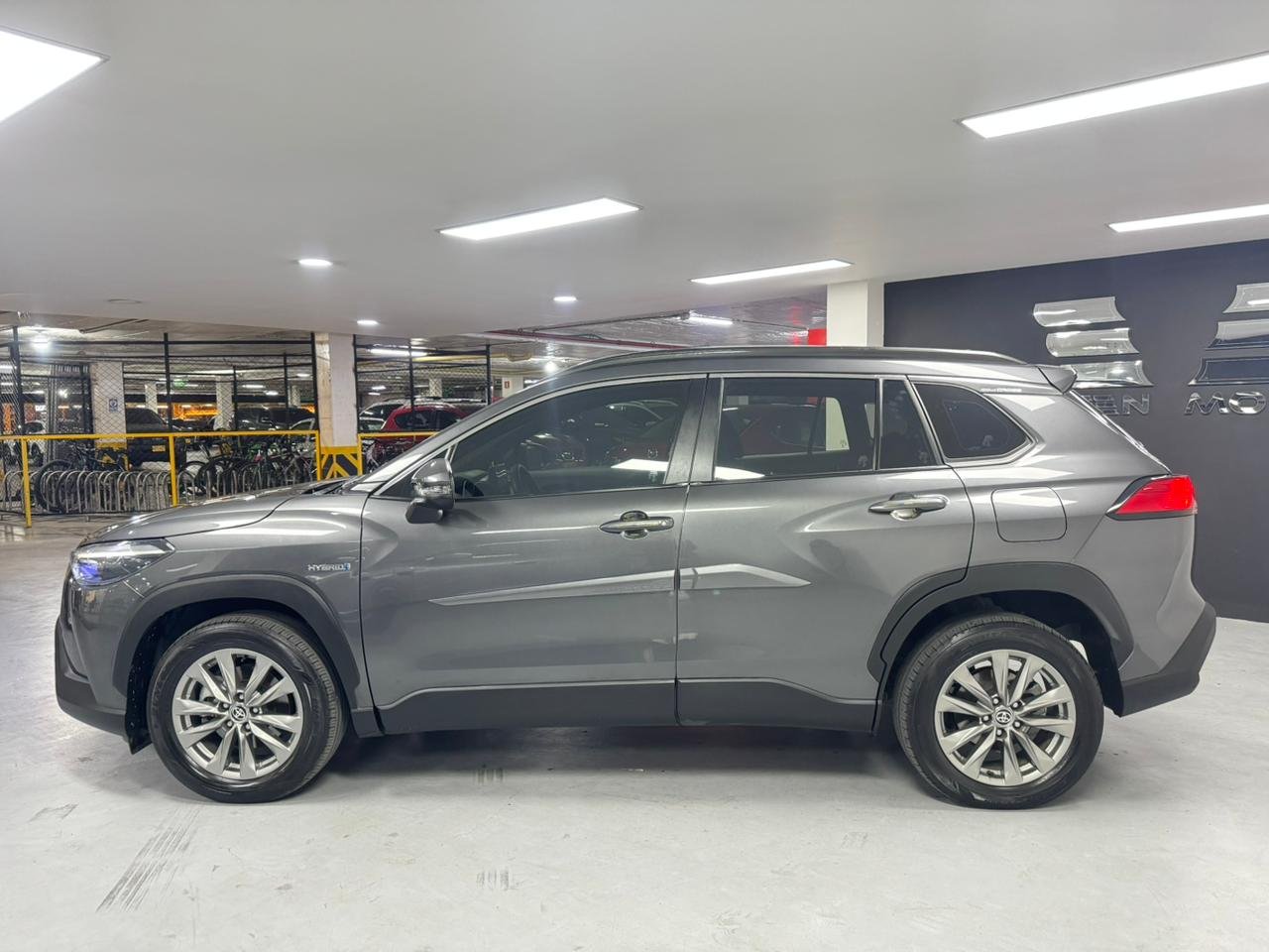 TOYOTA COROLLA CROSS 2023