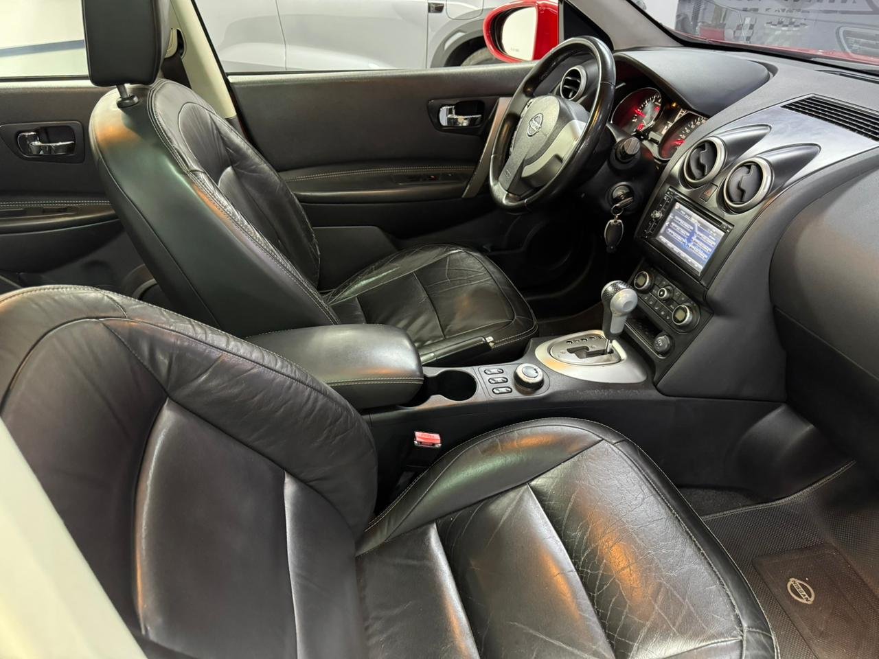 NISSAN QASHQAI 2011