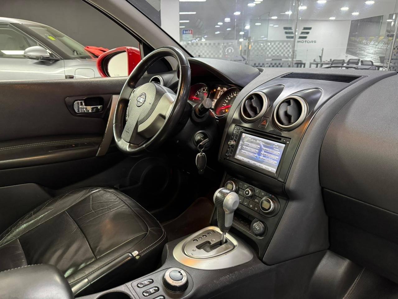 NISSAN QASHQAI 2011