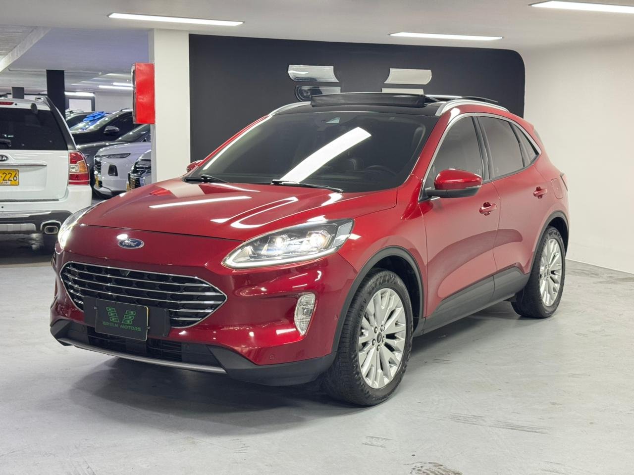 FORD ESCAPE TITANIUM 2021