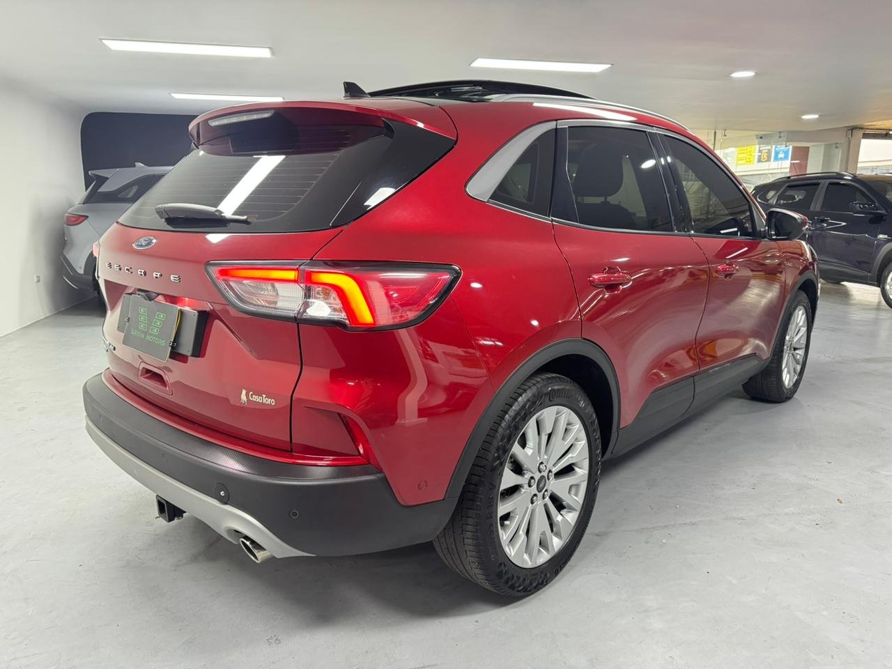 FORD ESCAPE TITANIUM 2021