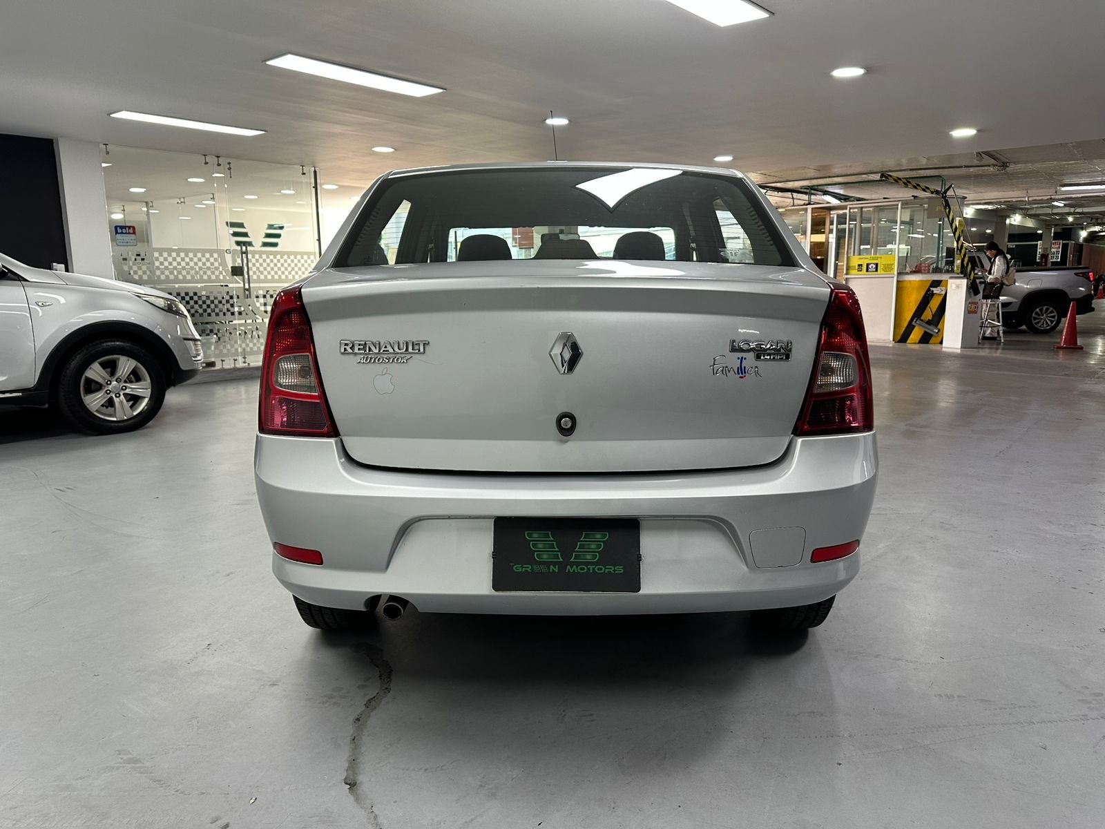 RENAULT LOGAN FAMILIER 2011