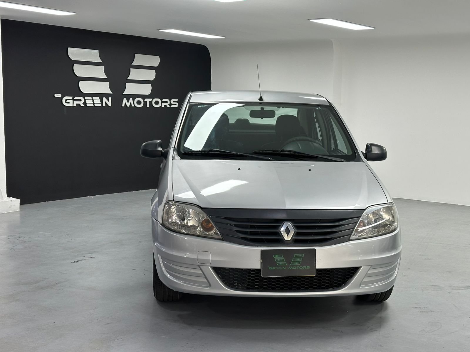 RENAULT LOGAN FAMILIER 2011