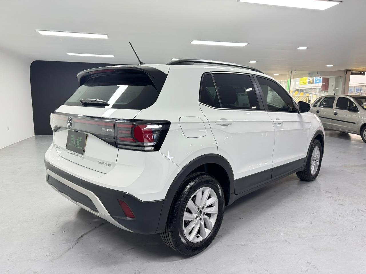 VOLKSWAGEN T-CROSS PA TRENDLINE 2025