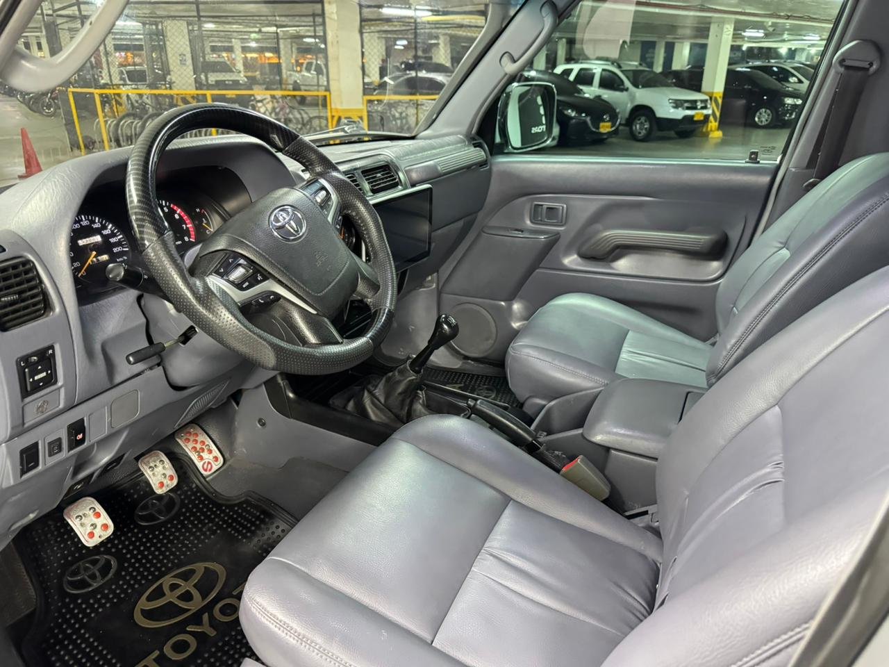 TOYOTA PRADO SUMO 2005