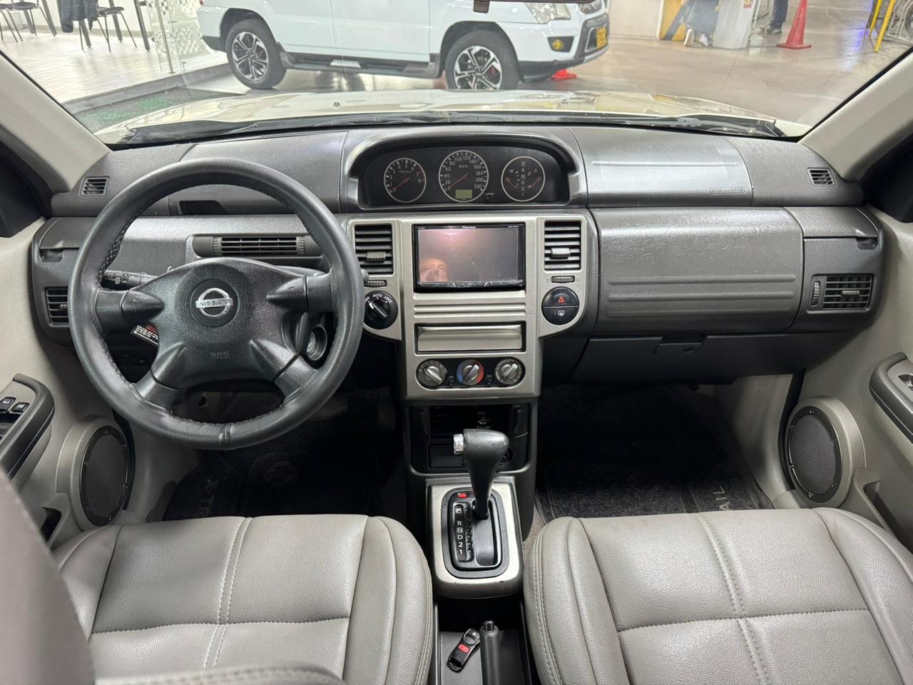 NISSAN X-TRAIL 2009