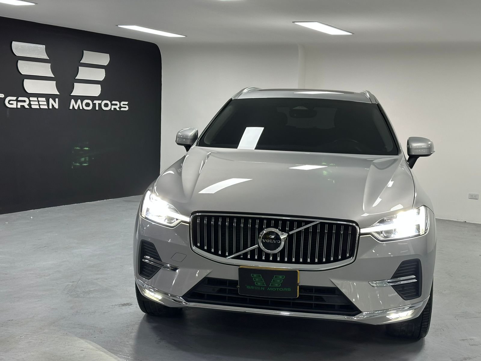 VOLVO XC60 2022