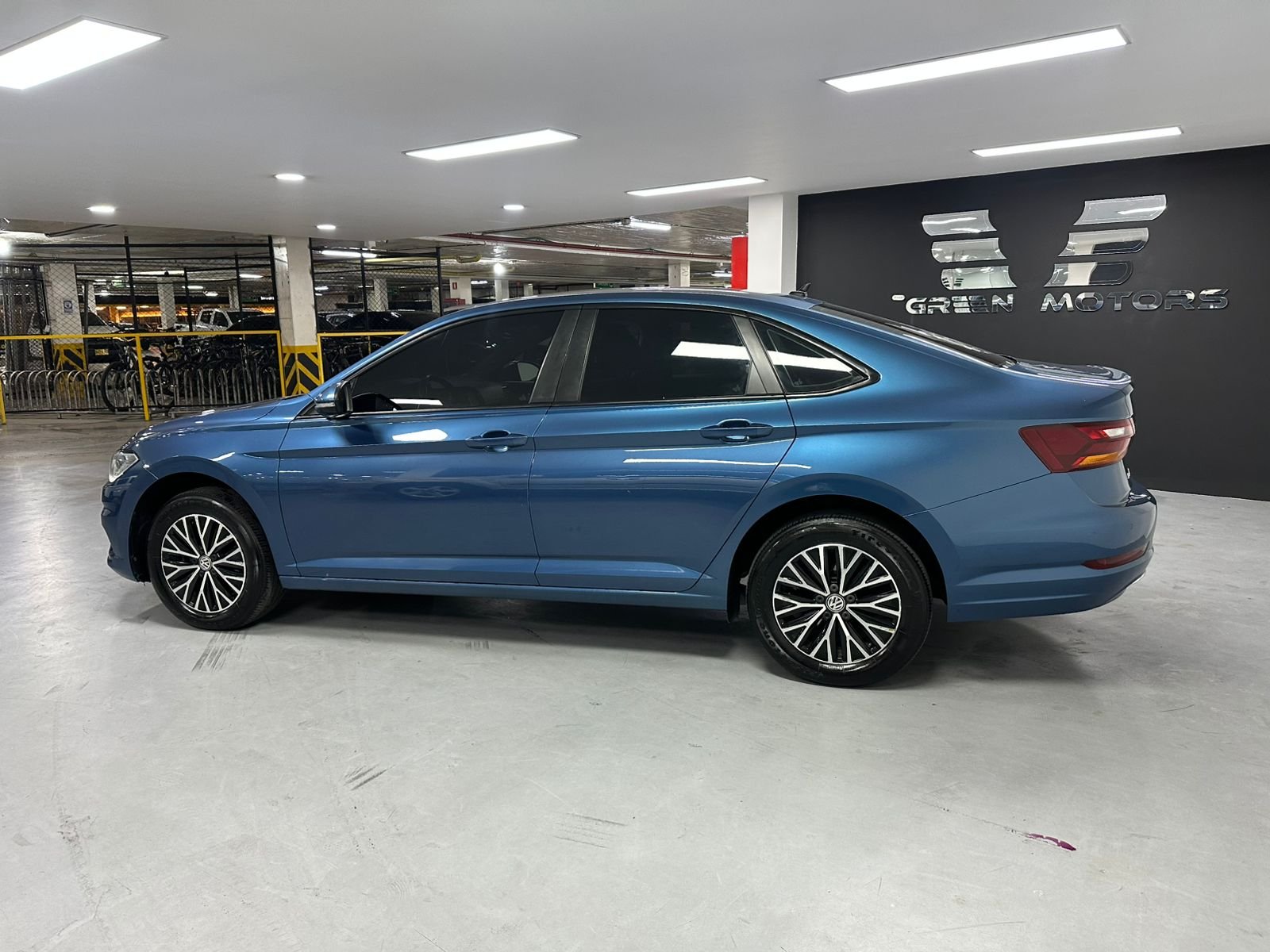 VOLKSWAGEN JETTA HIGHLINE 2020