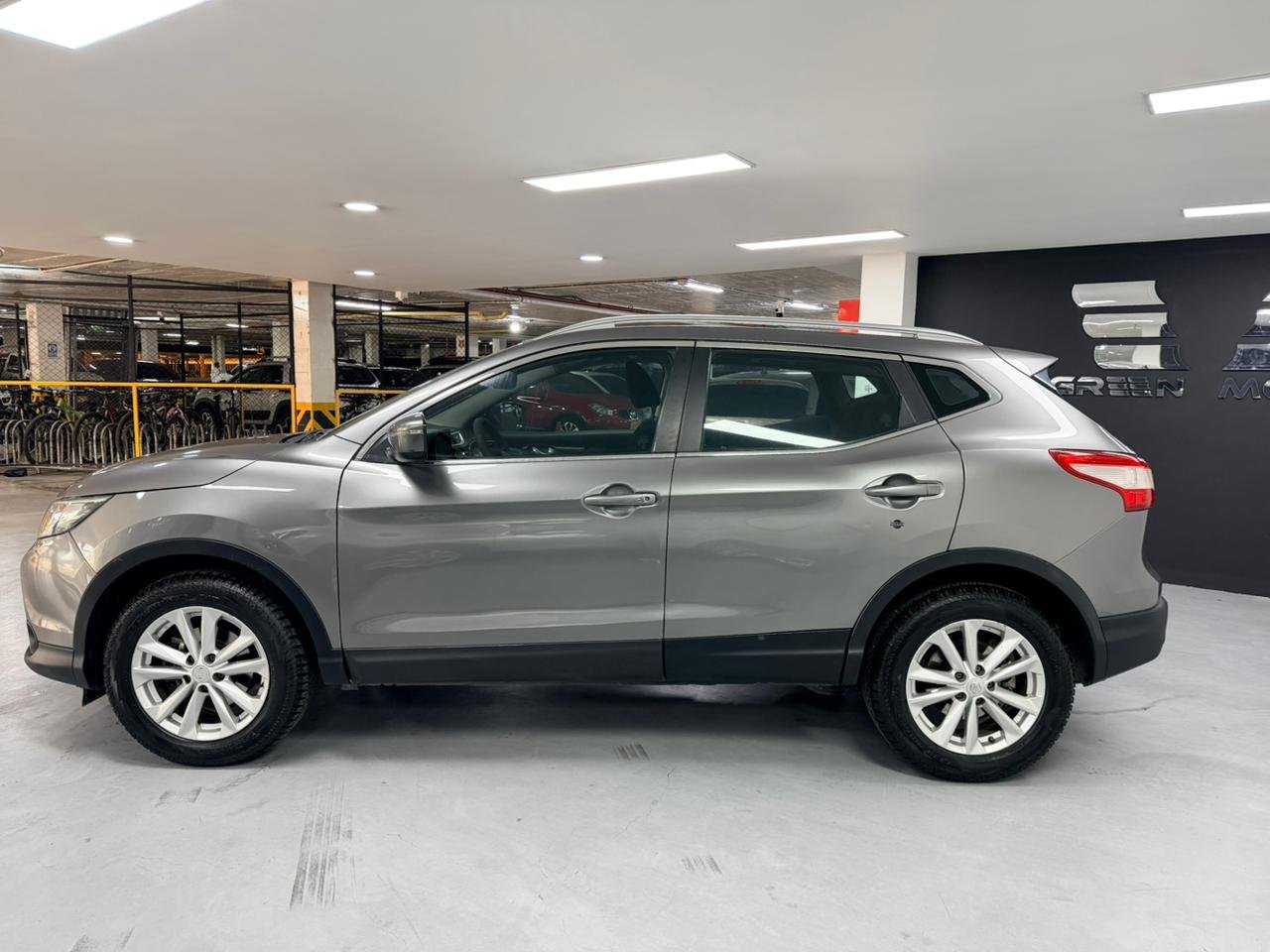 NISSAN QASHQAI 2017