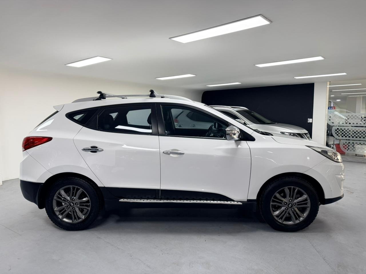 HYUNDAI TUCSON iX35 GL 2015