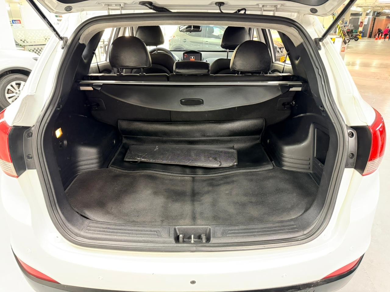 HYUNDAI TUCSON iX35 GL 2015