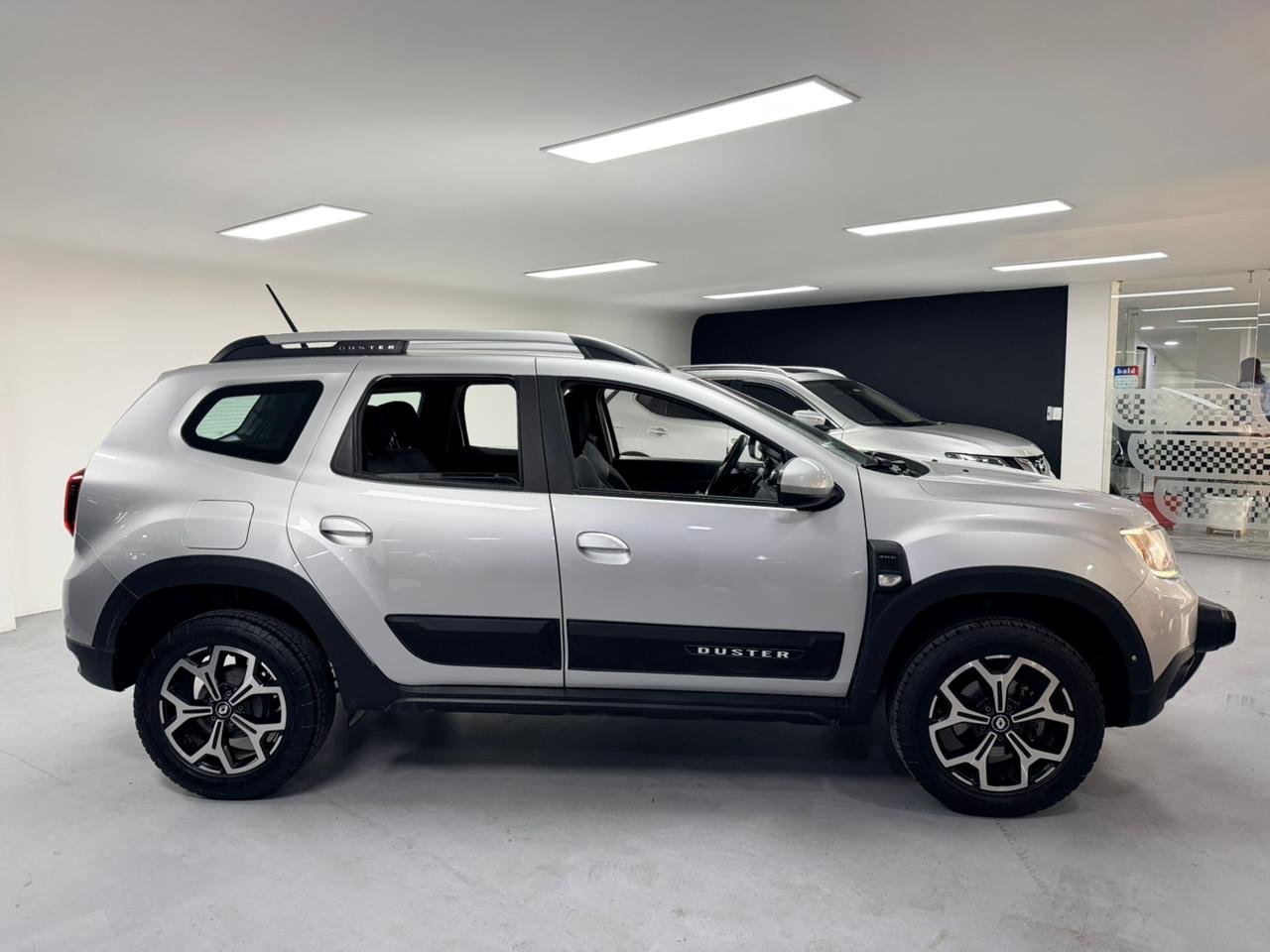 RENAULT DUSTER 2024