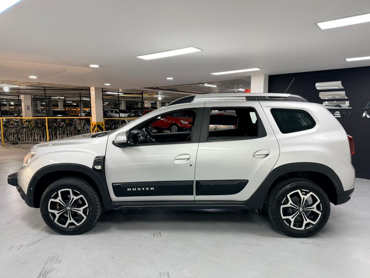 RENAULT DUSTER 2024