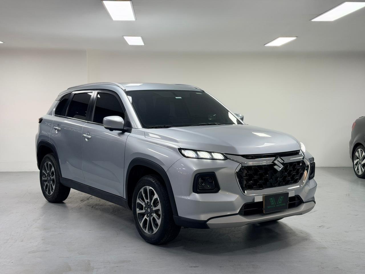 SUZUKI GRAND VITARA HYBRID 2024