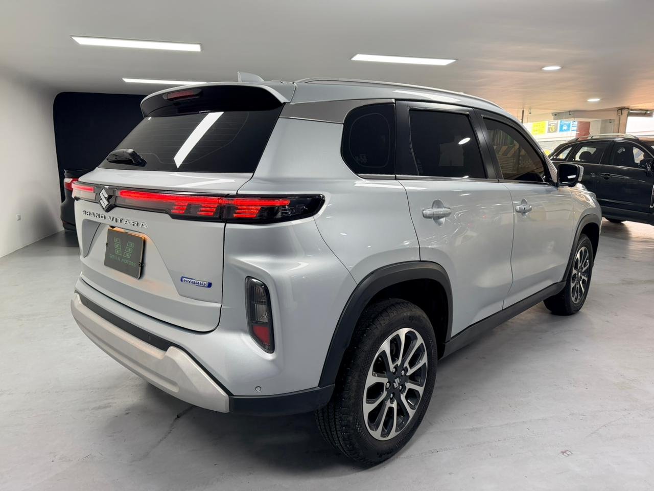 SUZUKI GRAND VITARA HYBRID 2024