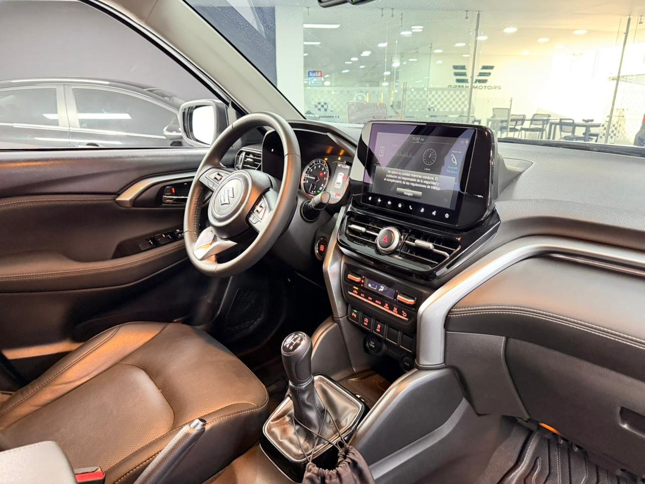 SUZUKI GRAND VITARA HYBRID 2024