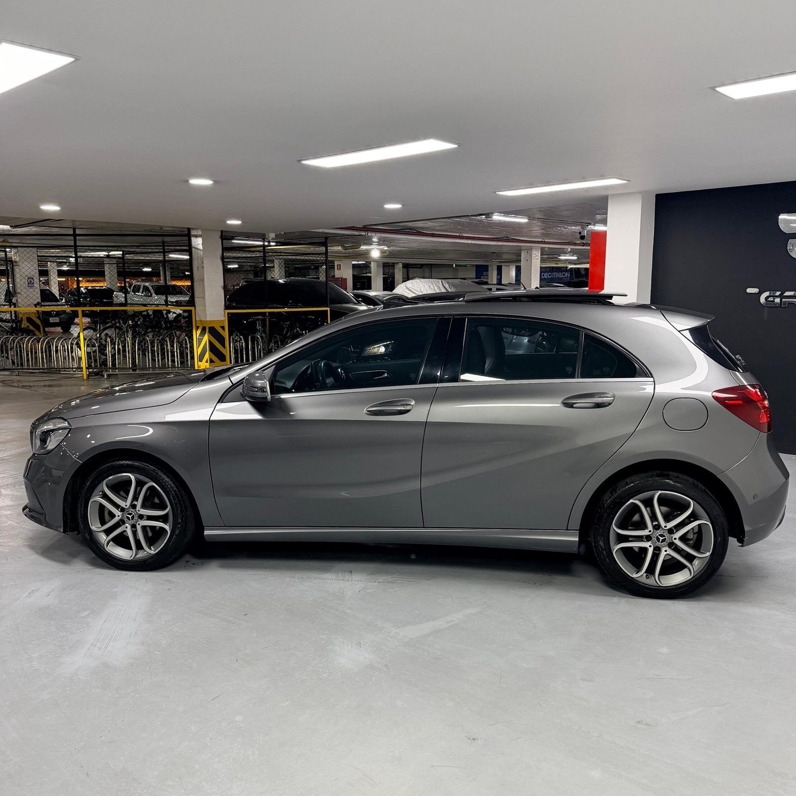 MERCEDES BENZ A 200 2018