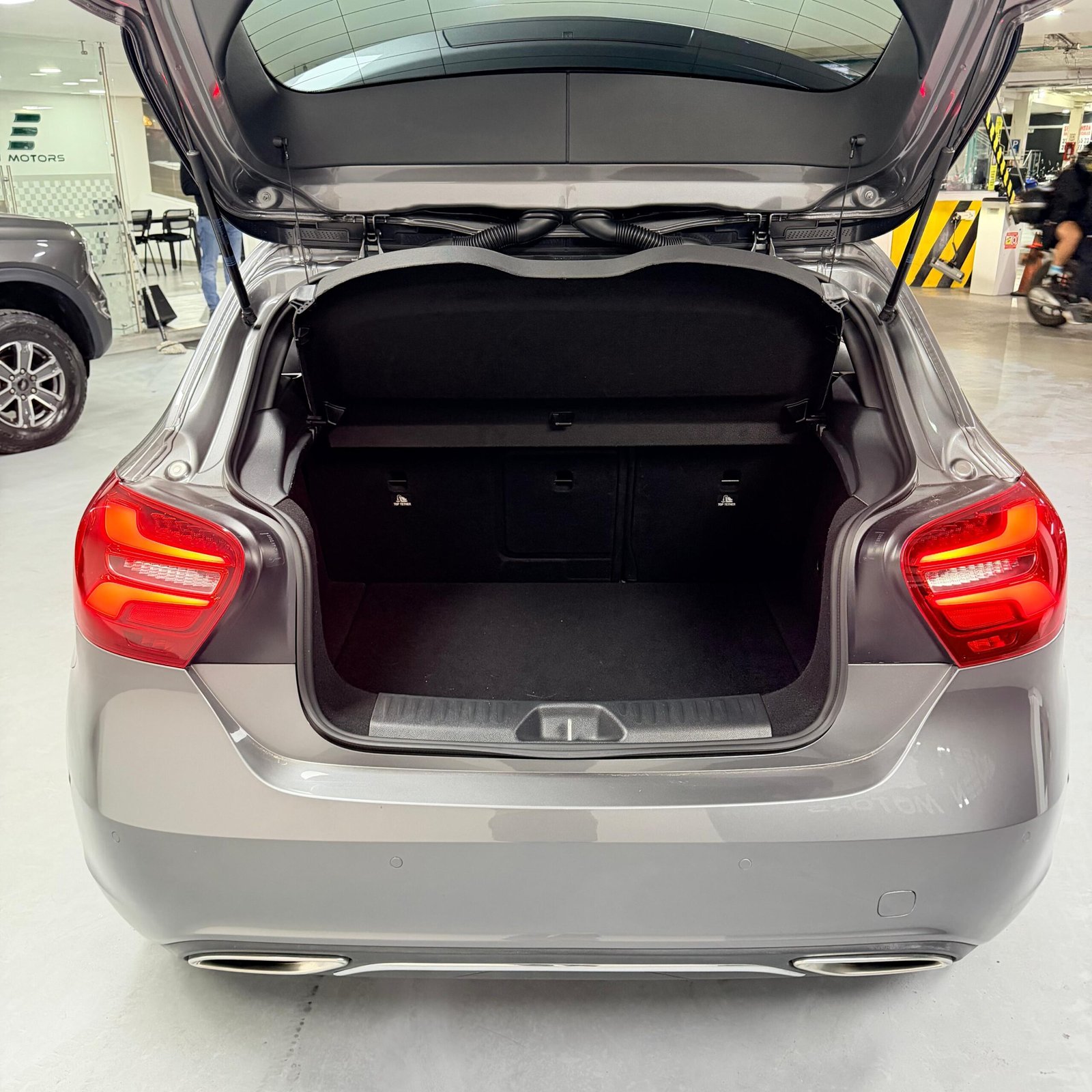 MERCEDES BENZ A 200 2018