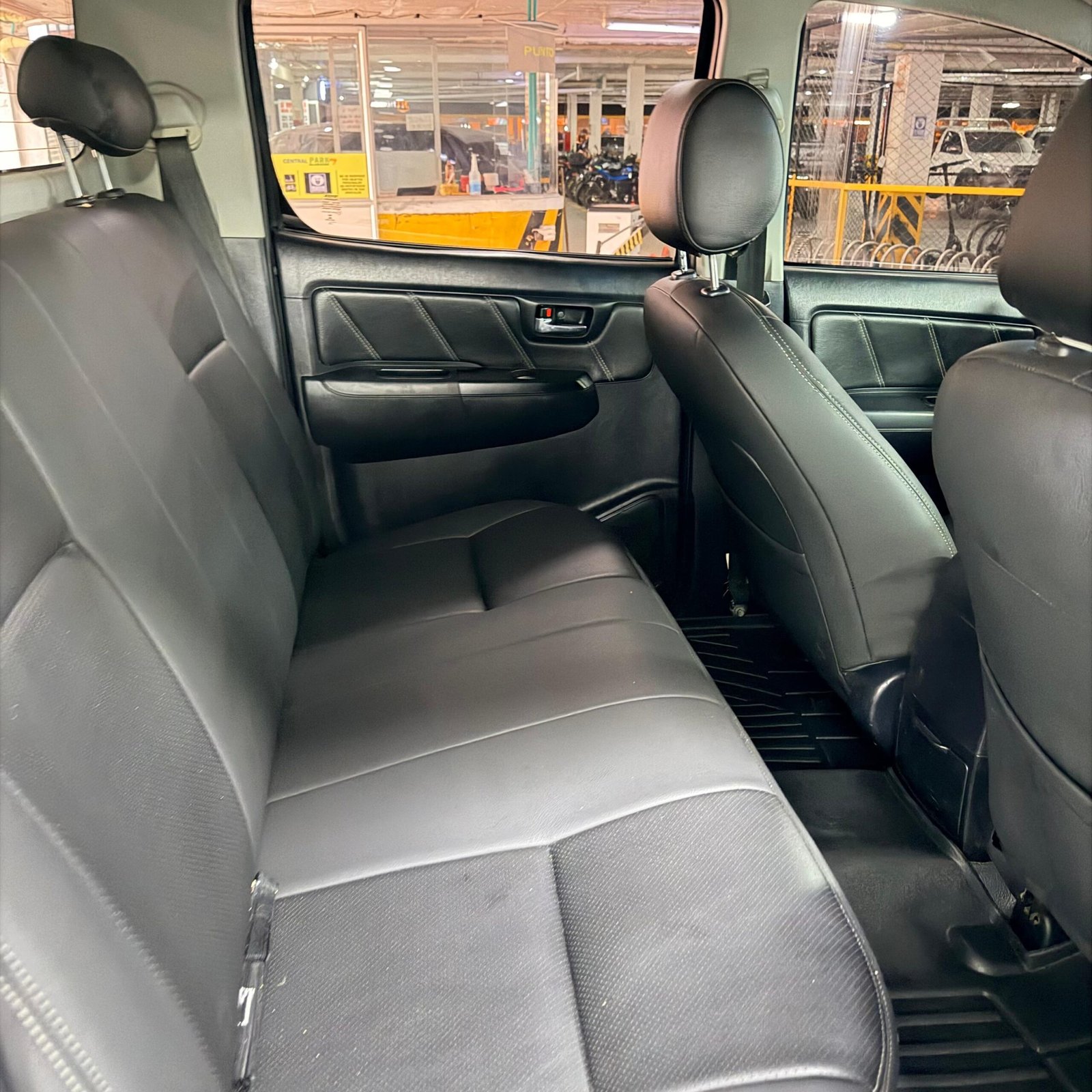 TOYOTA HILUX 2015