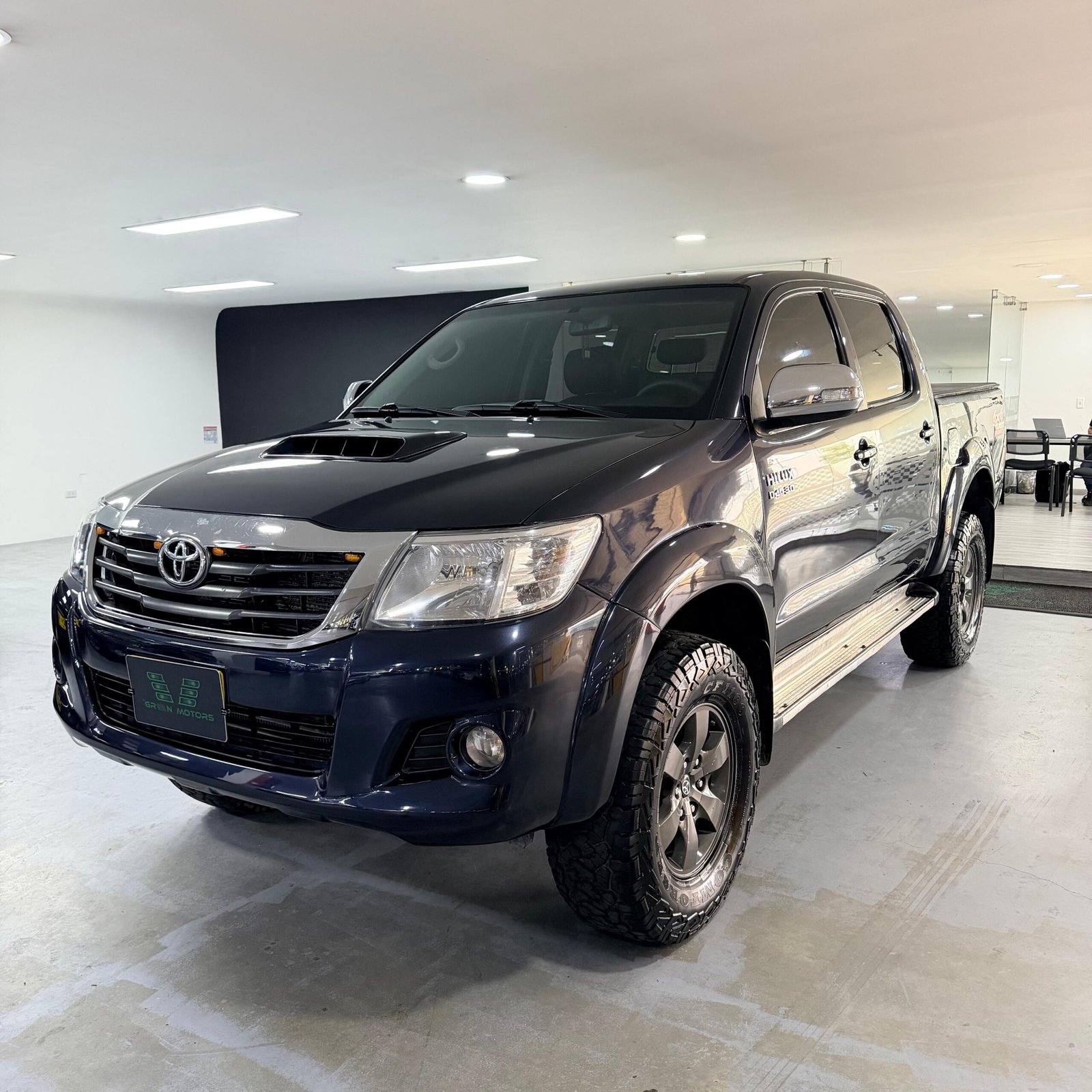 TOYOTA HILUX 2015