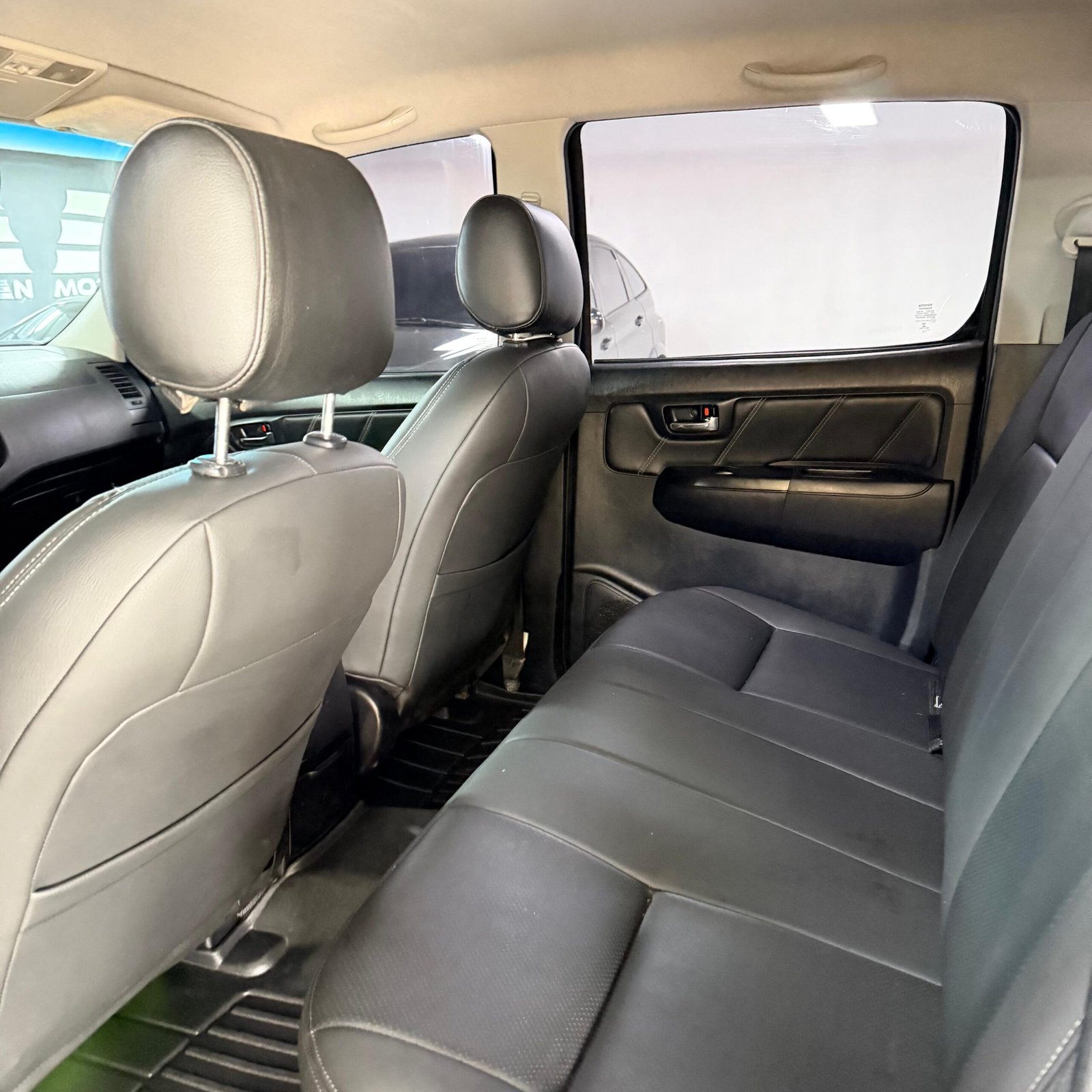 TOYOTA HILUX 2015