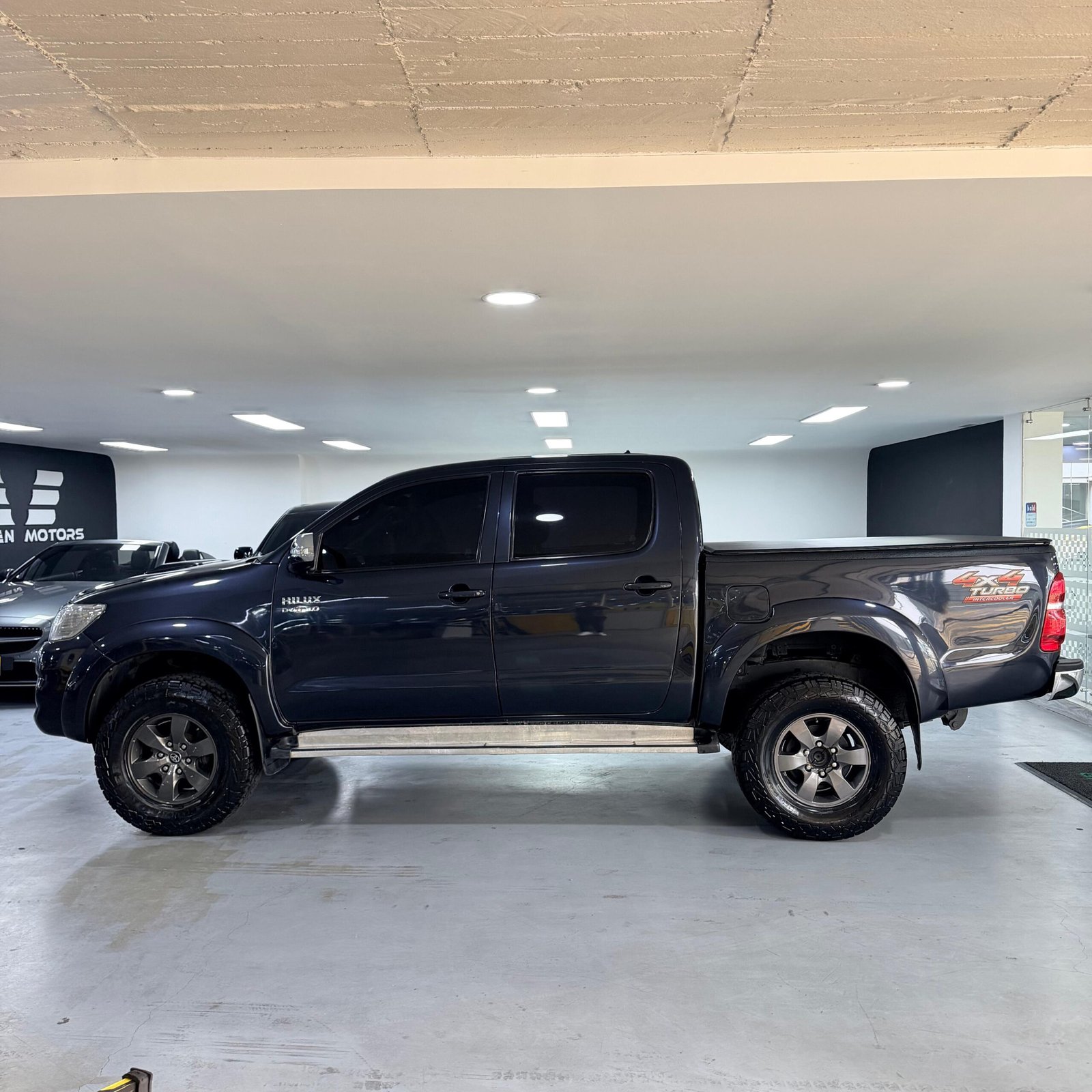 TOYOTA HILUX 2015