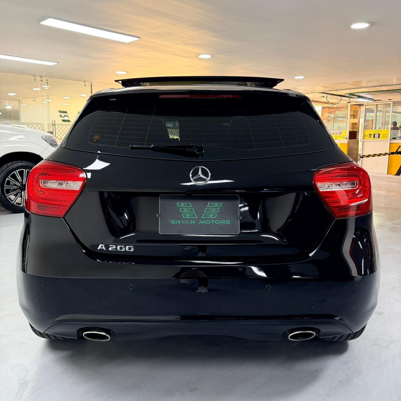 MERCEDES BENZ A 200 2016